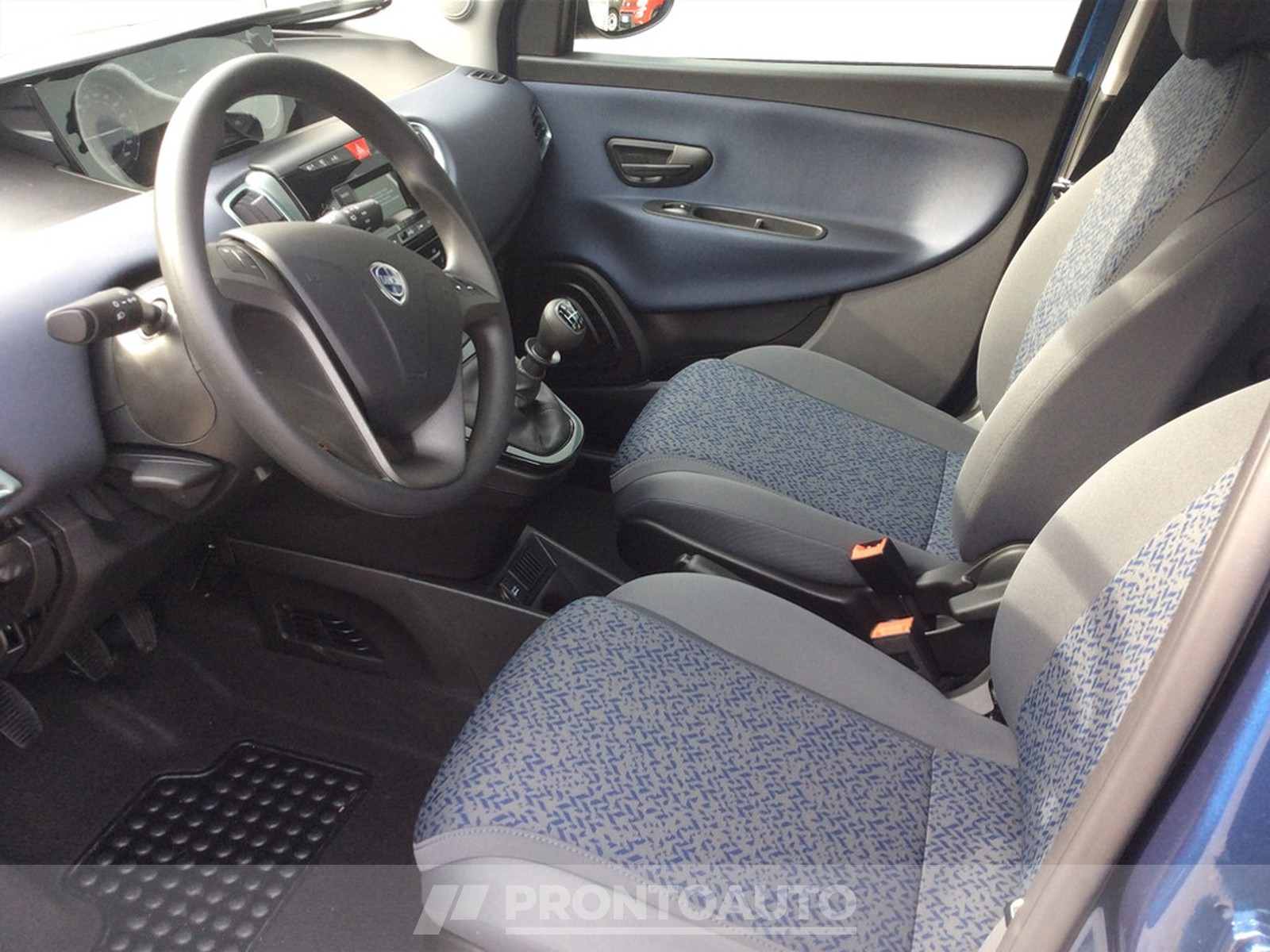 PRONTOAUTO Lancia Ypsilon