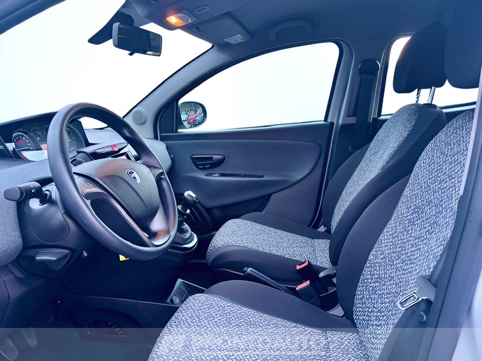 PRONTOAUTO Lancia Ypsilon