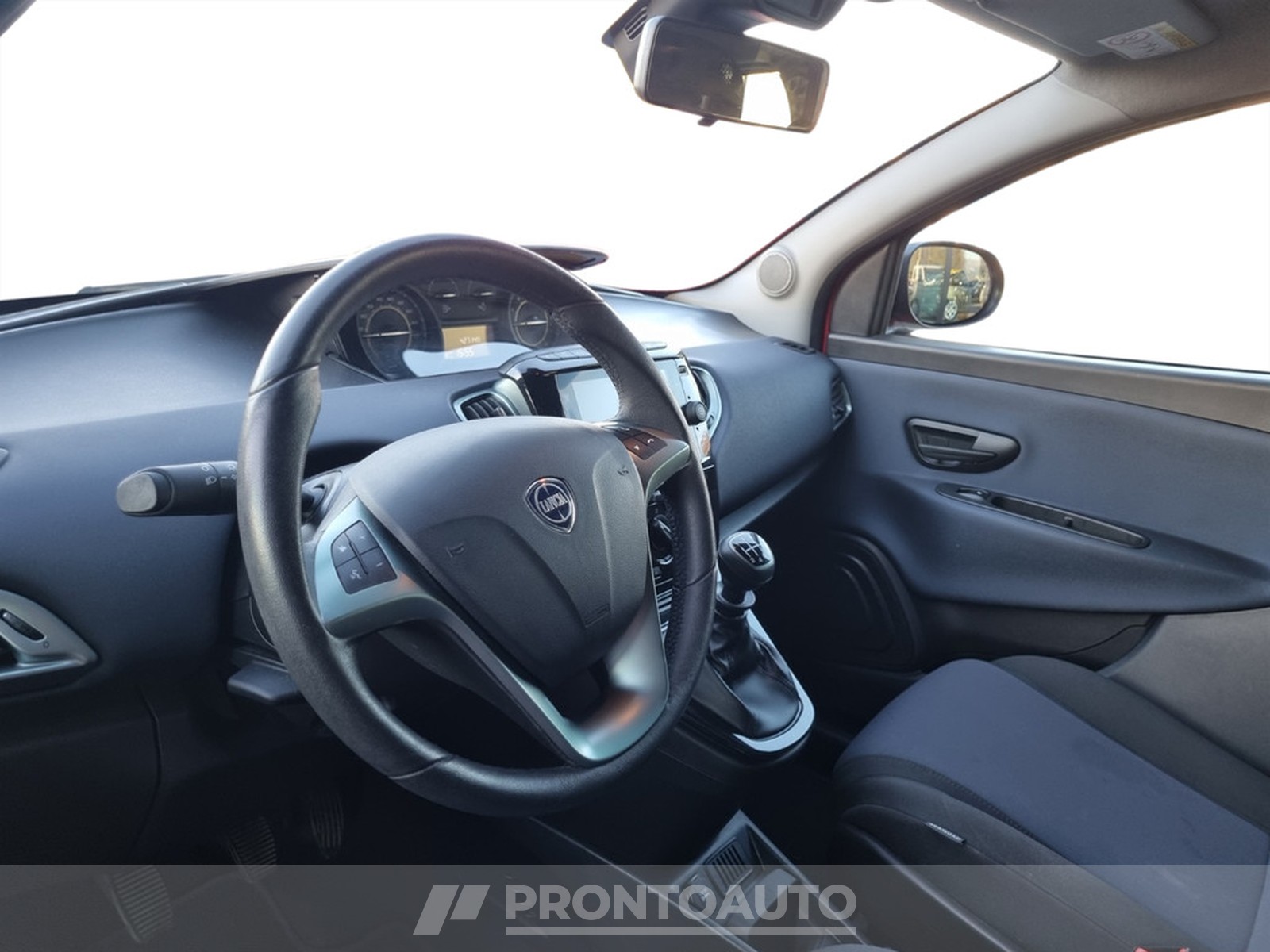 PRONTOAUTO Lancia Ypsilon