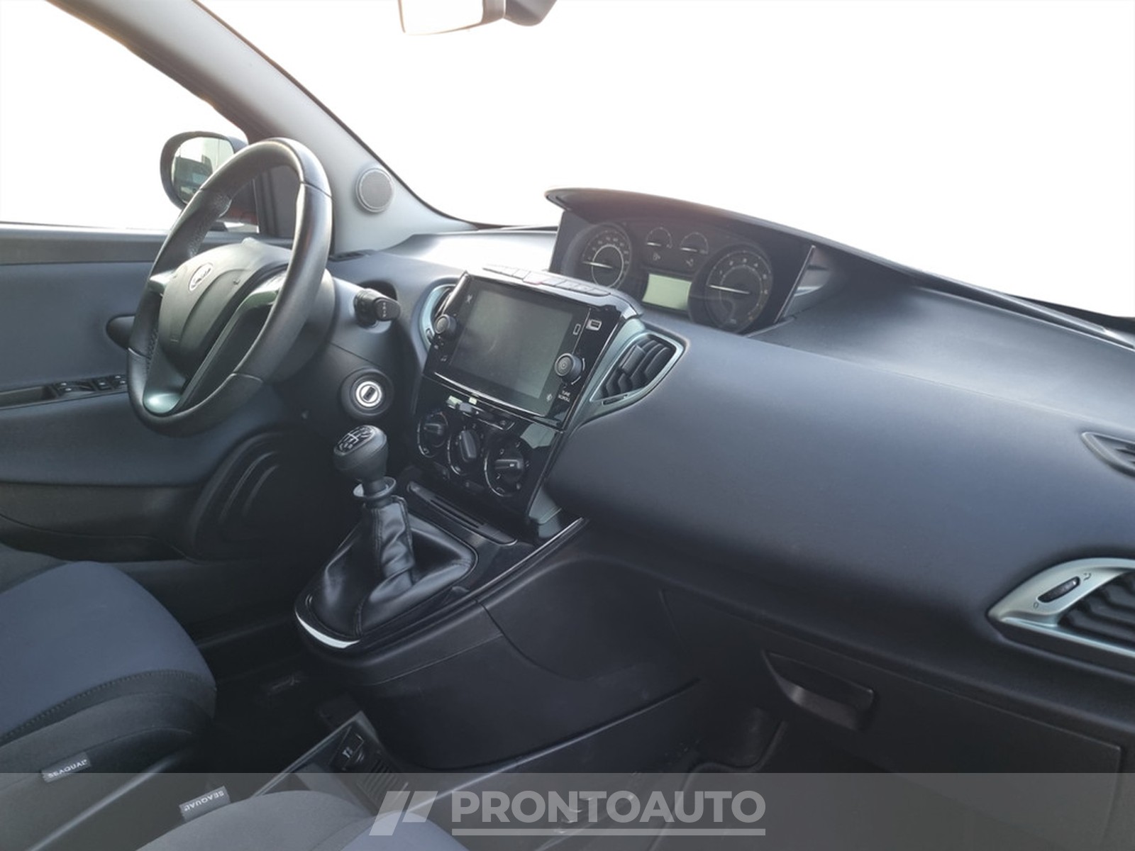 PRONTOAUTO Lancia Ypsilon