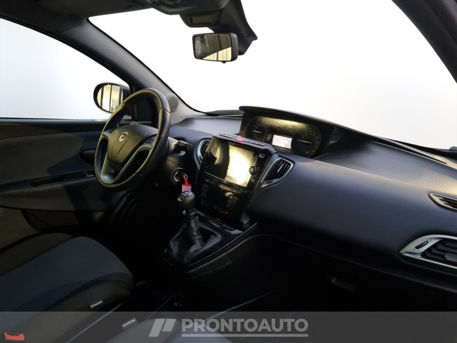 PRONTOAUTO Lancia Ypsilon