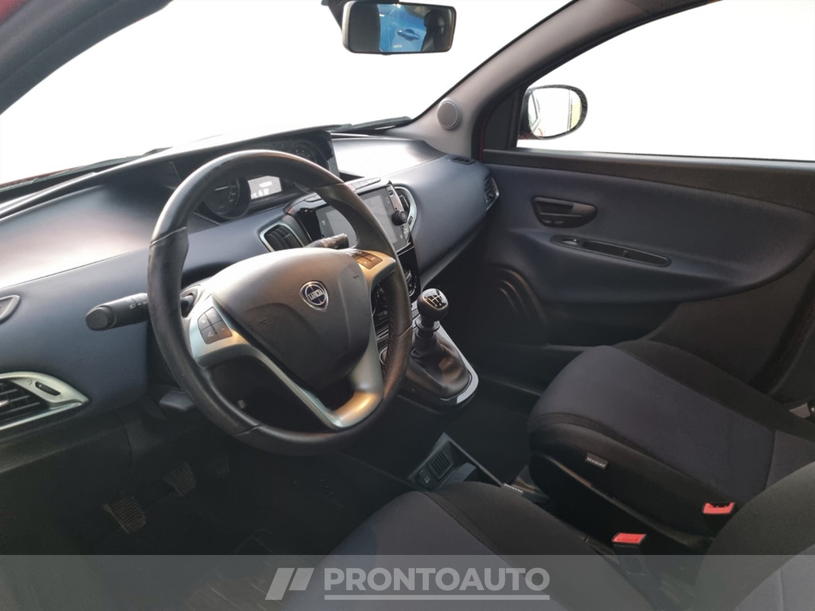 PRONTOAUTO Lancia Ypsilon