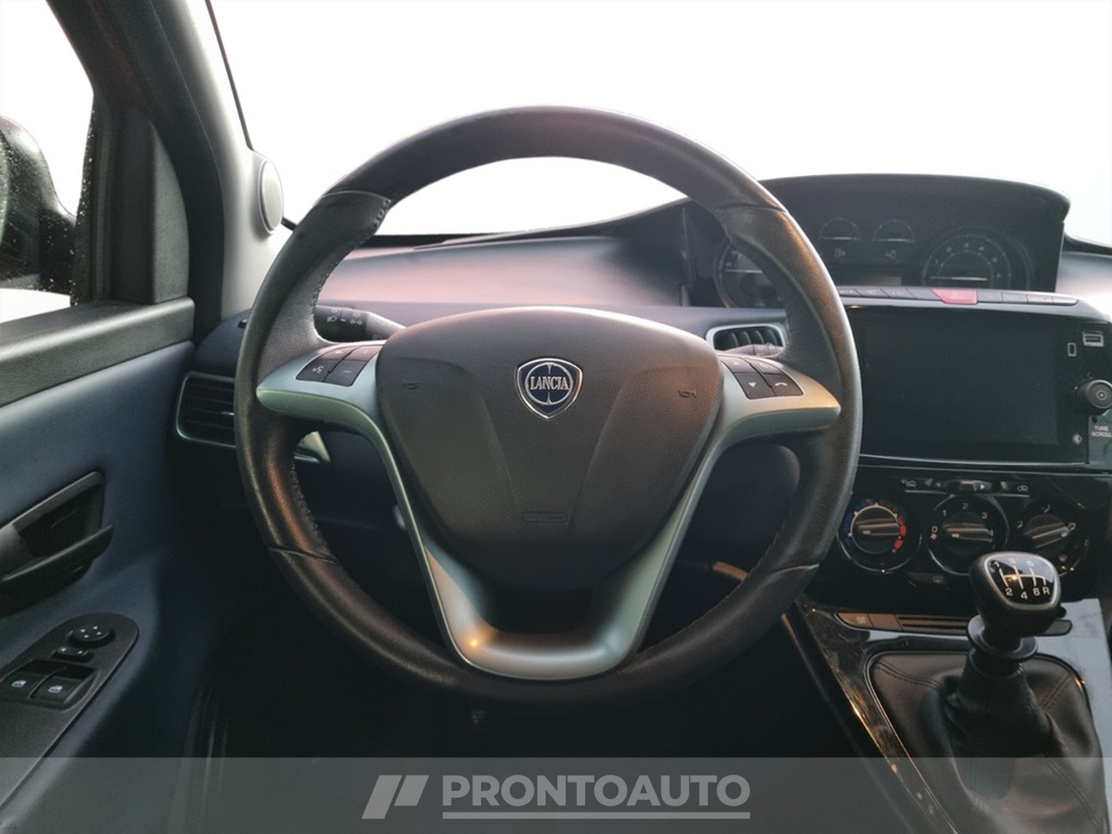 PRONTOAUTO Lancia Ypsilon