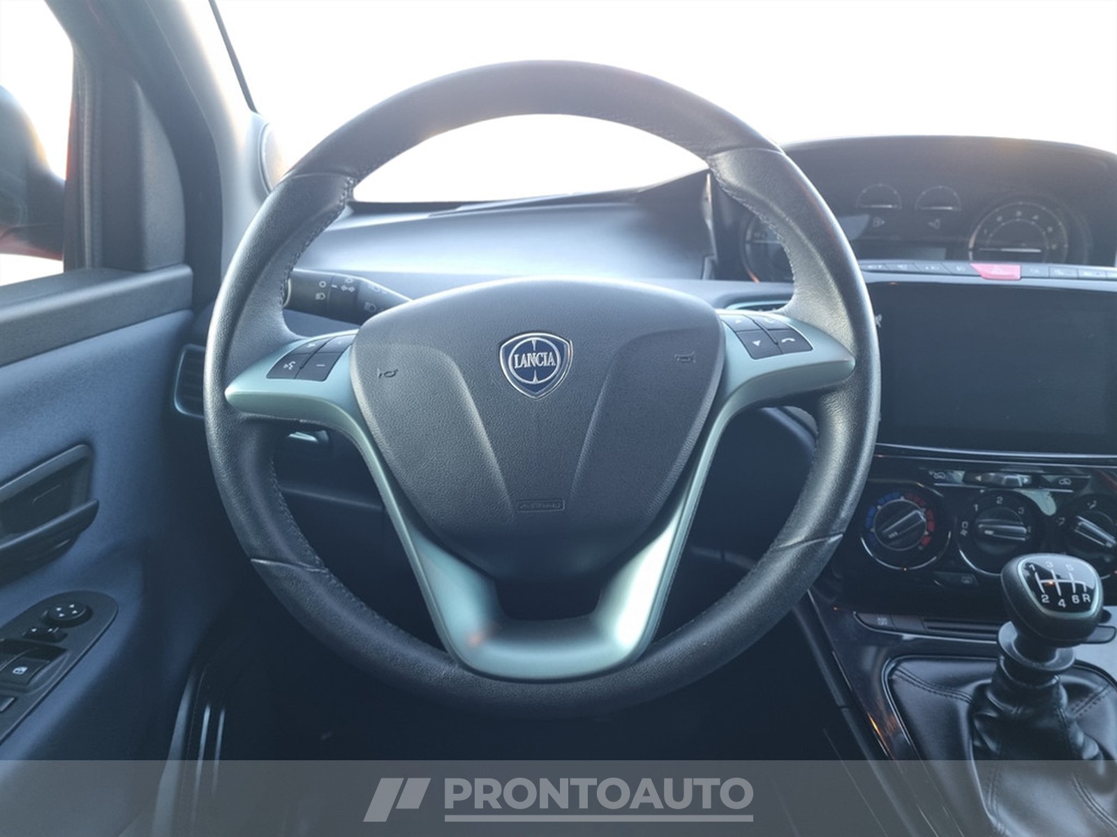 PRONTOAUTO Lancia Ypsilon