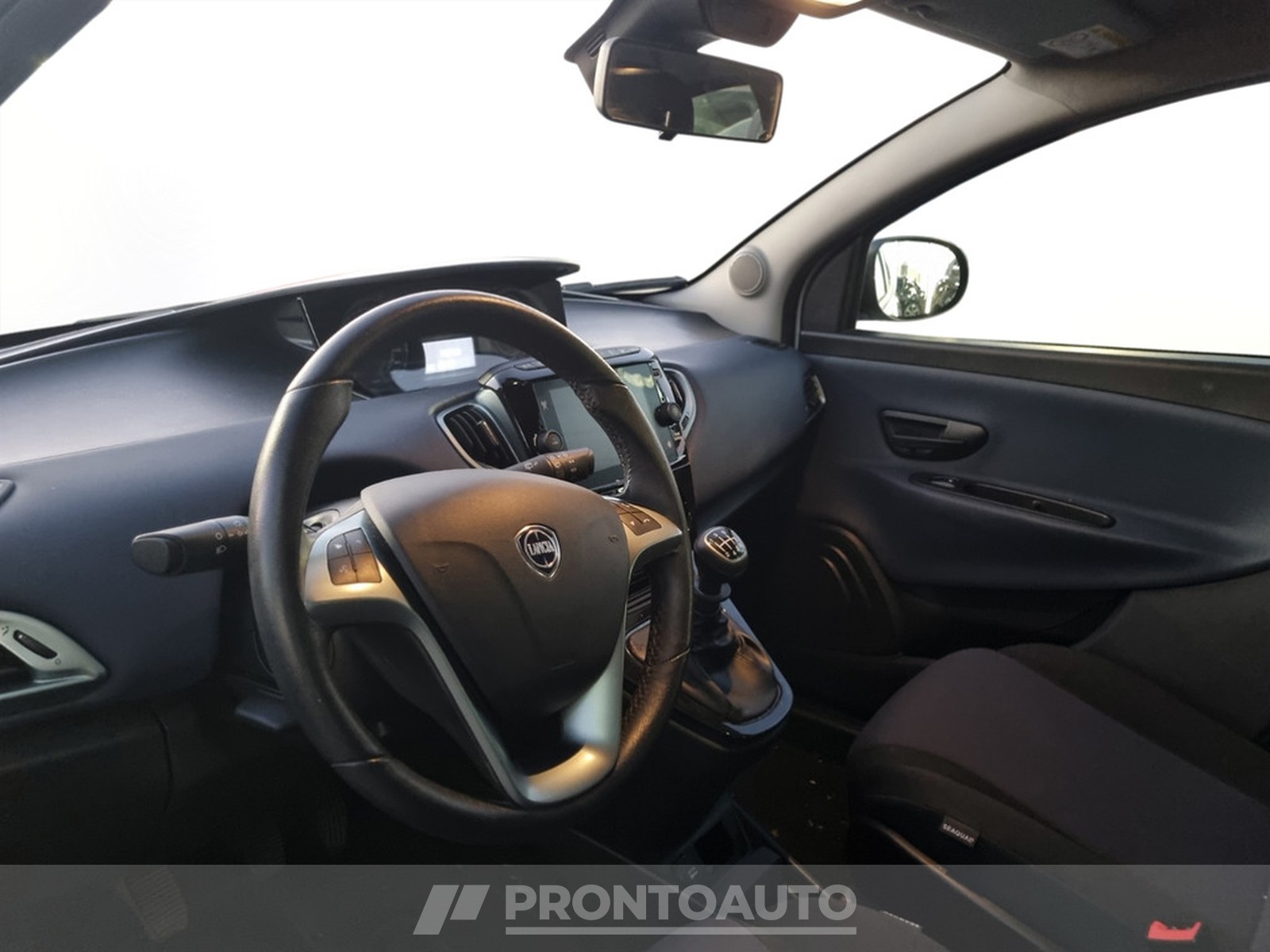 PRONTOAUTO Lancia Ypsilon