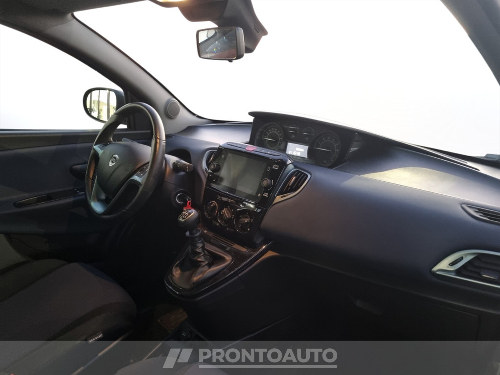 PRONTOAUTO Lancia Ypsilon