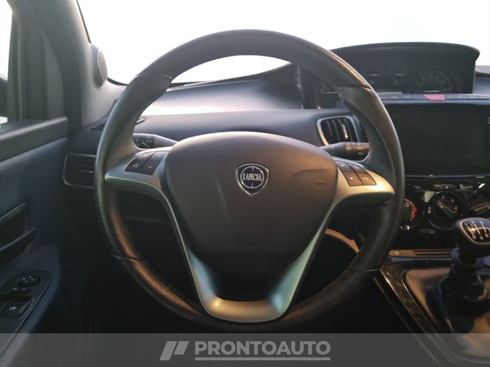 PRONTOAUTO Lancia Ypsilon
