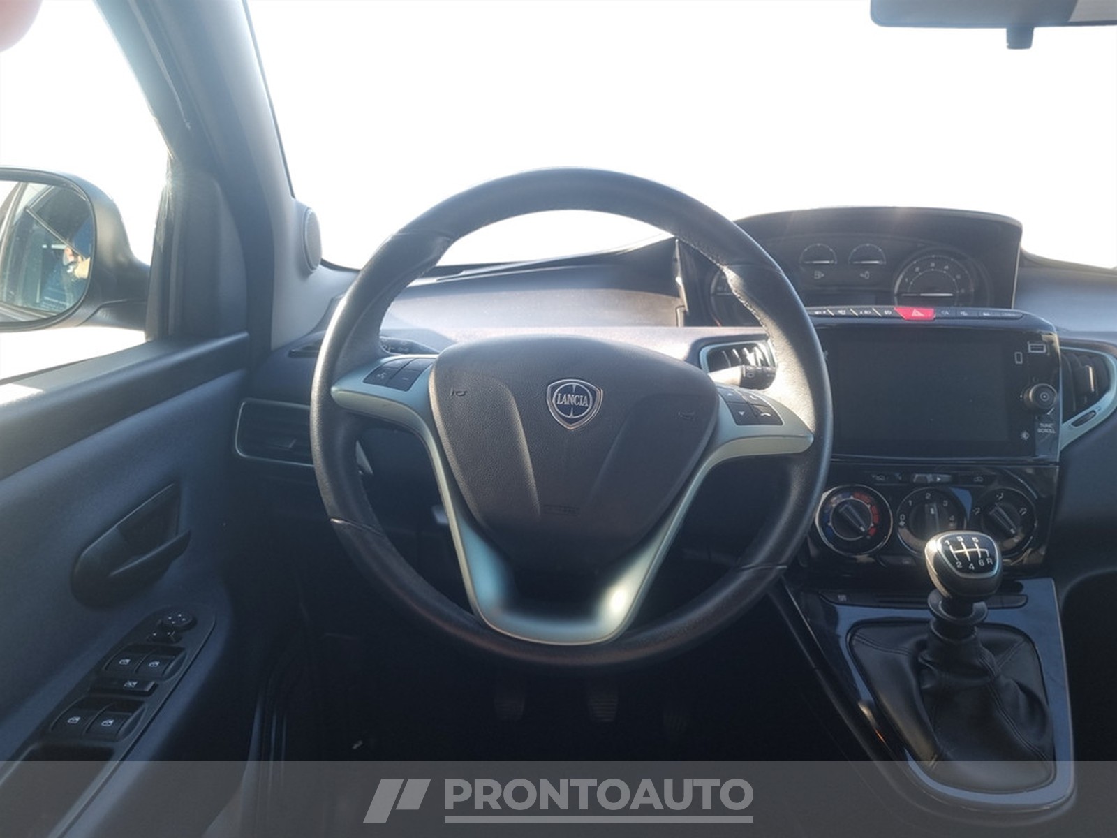 PRONTOAUTO Lancia Ypsilon