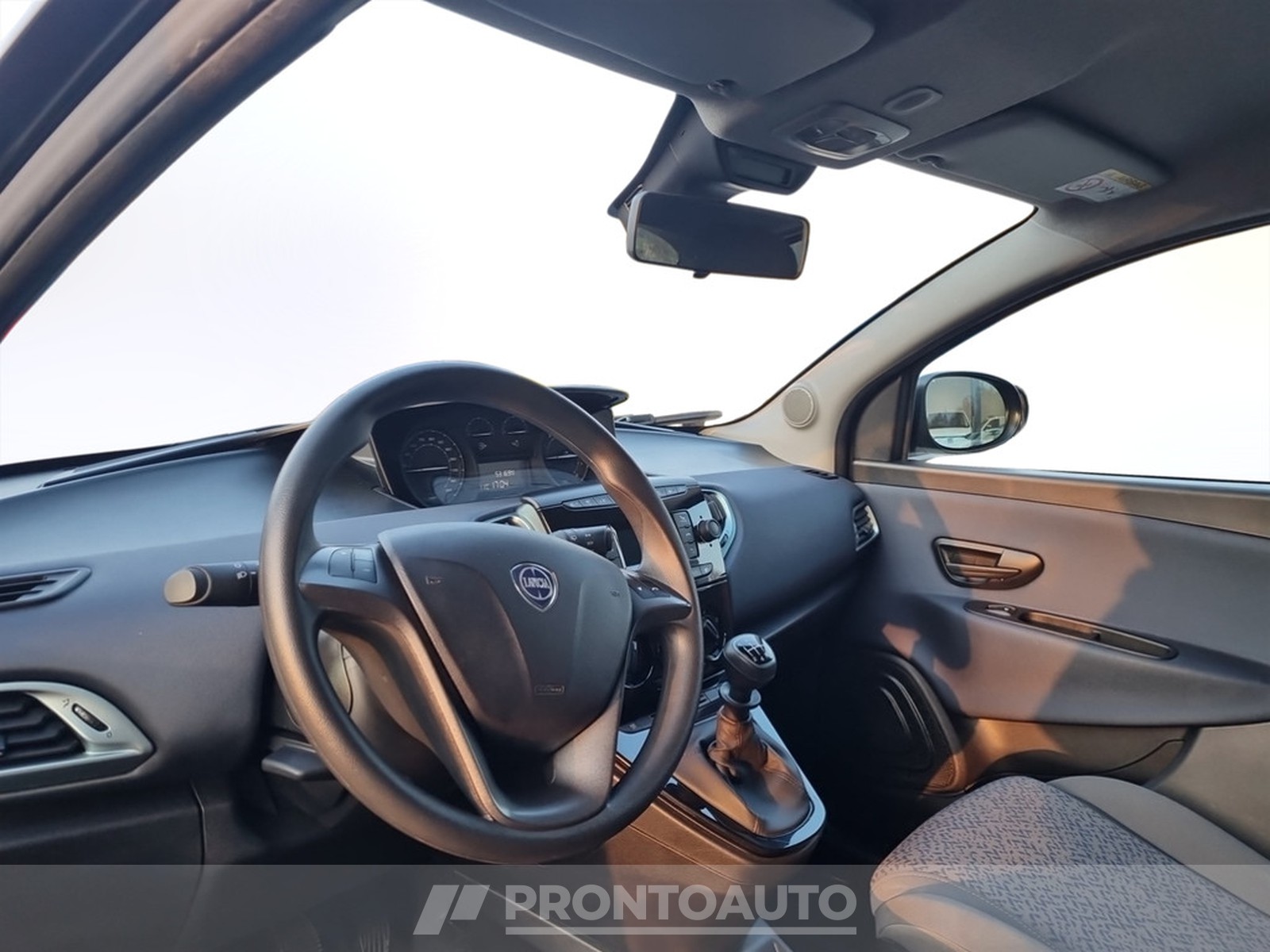 PRONTOAUTO Lancia Ypsilon