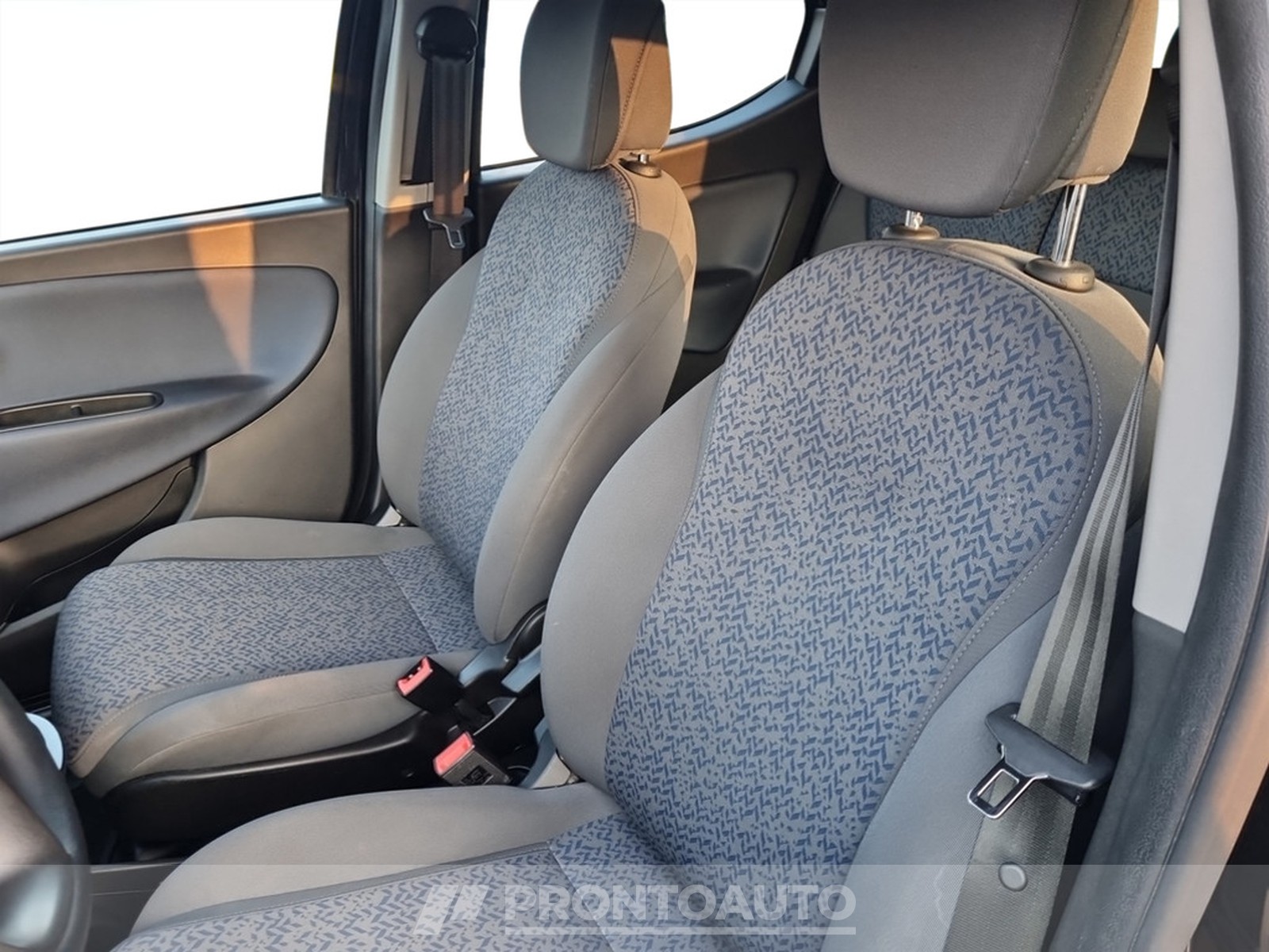 PRONTOAUTO Lancia Ypsilon