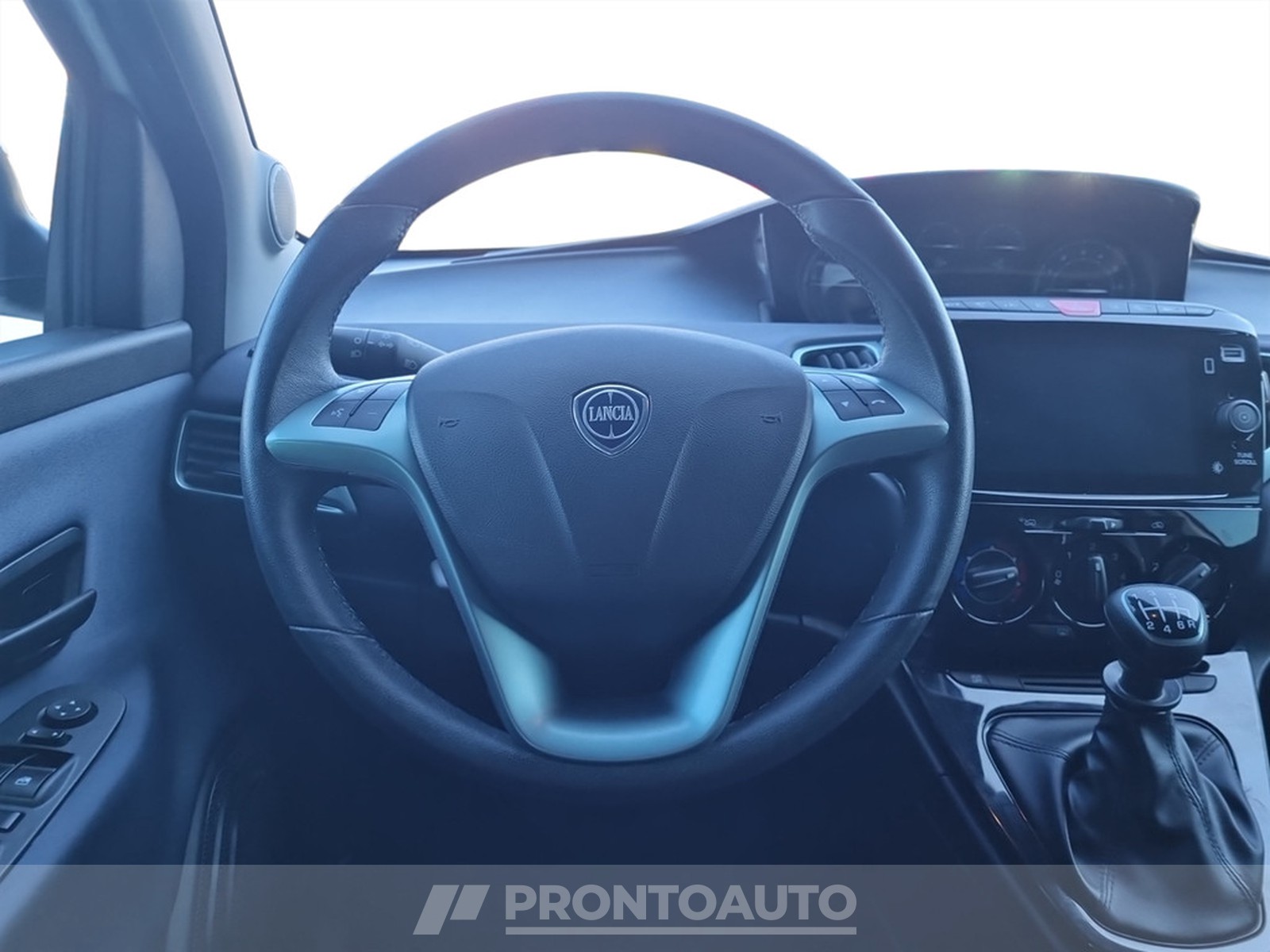 PRONTOAUTO Lancia Ypsilon