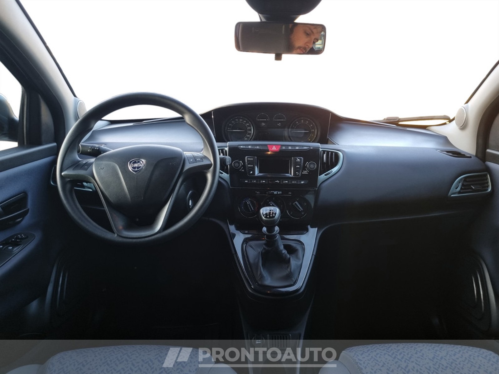 PRONTOAUTO Lancia Ypsilon