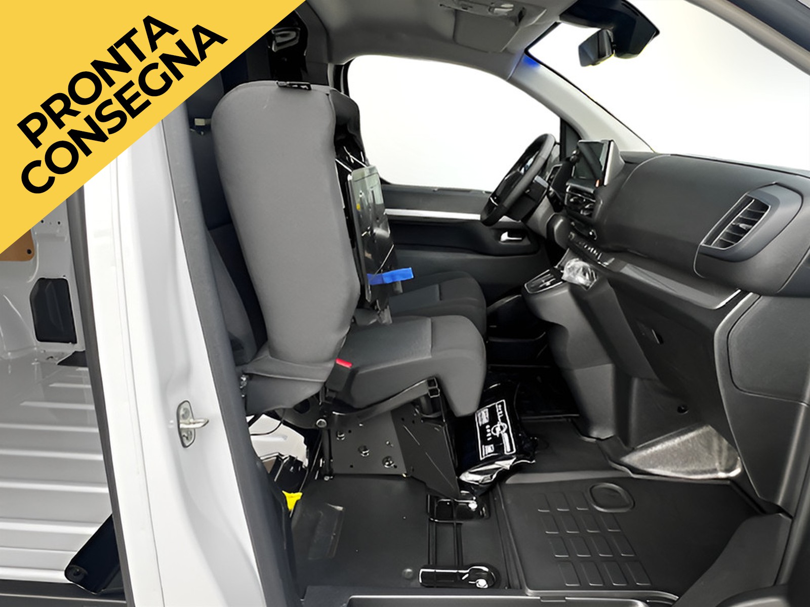 UNICAR Opel Vivaro
