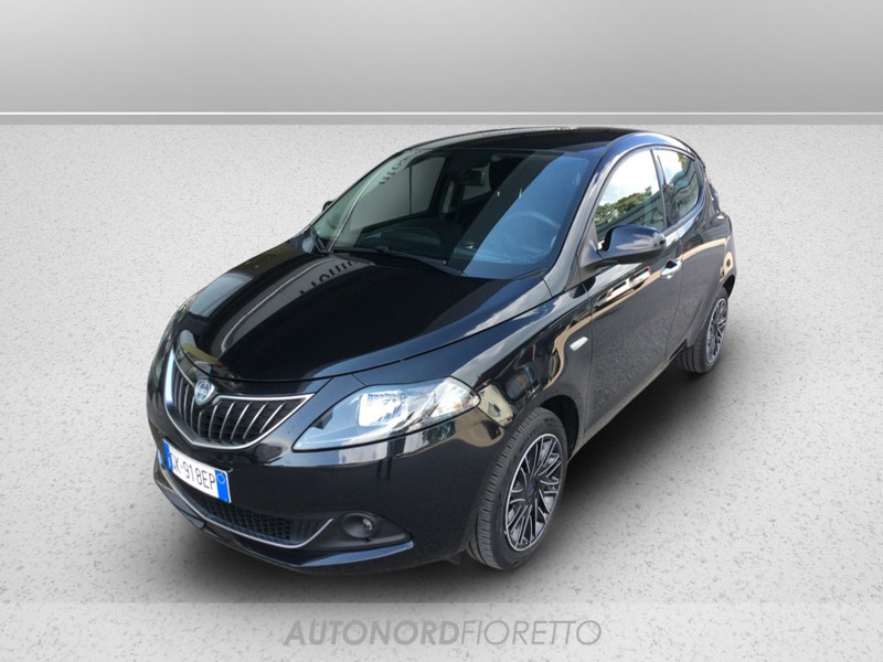 Lancia Ypsilon