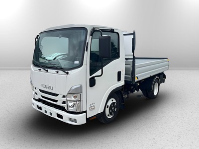 Isuzu M21