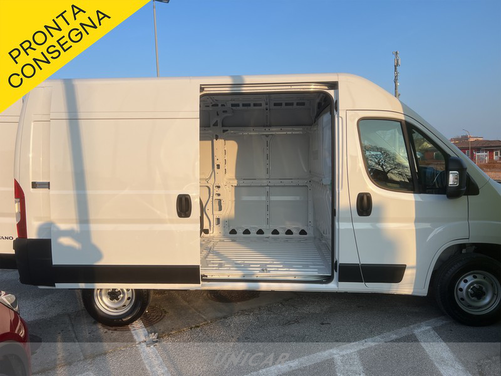 UNICAR Opel Movano