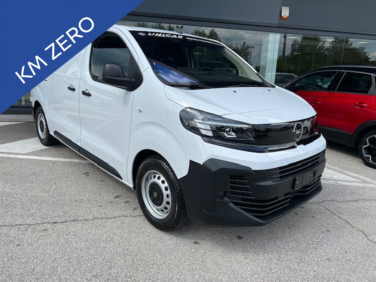 UNICAR Opel Vivaro