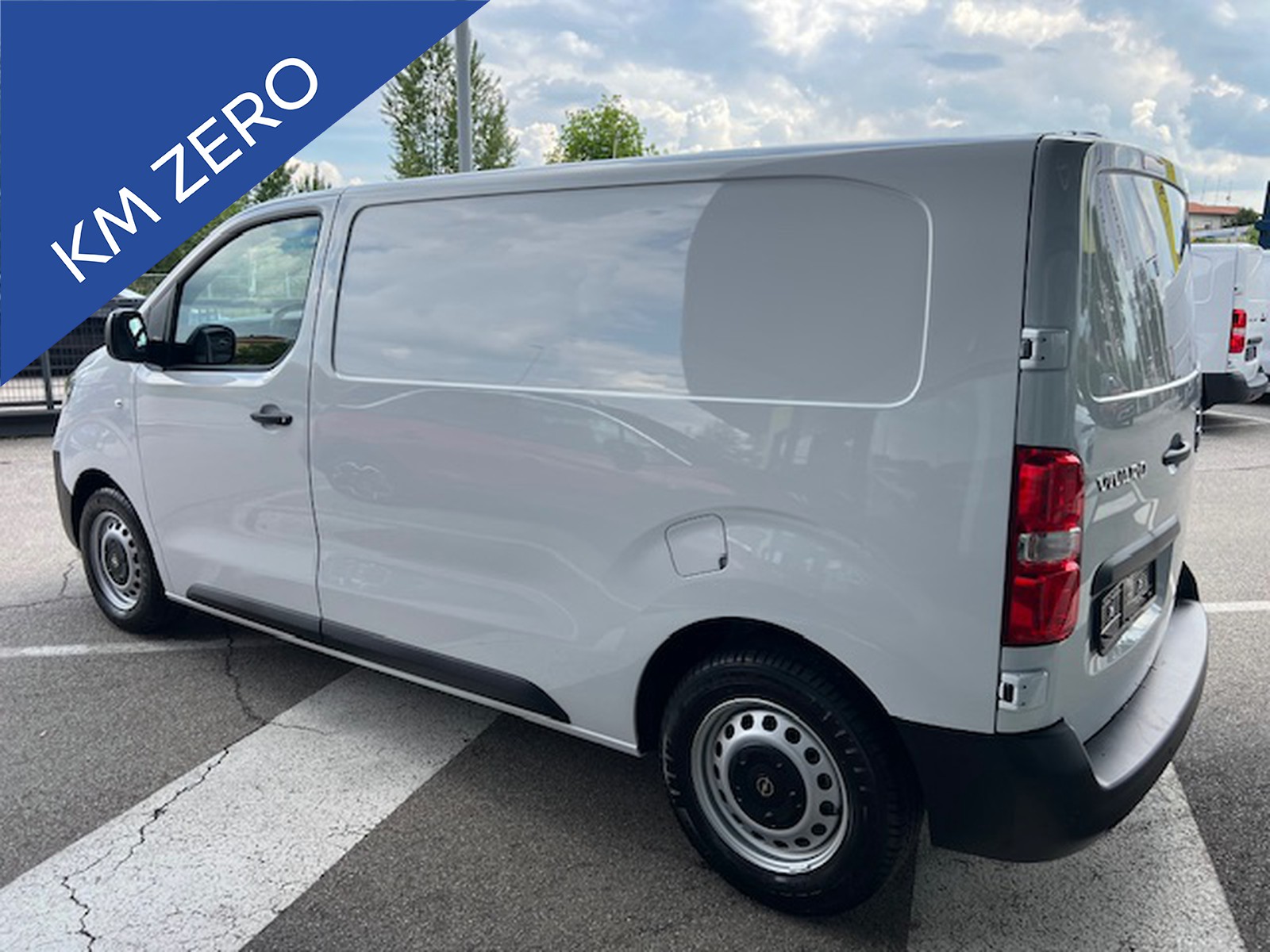 UNICAR Opel Vivaro