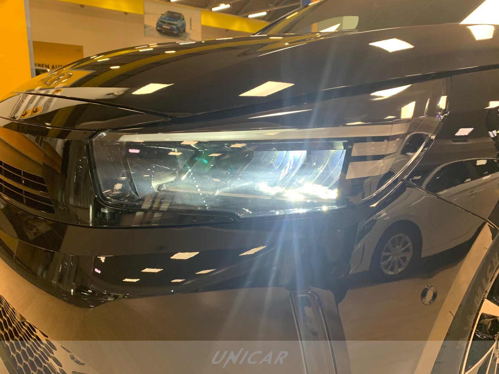 UNICAR Opel Corsa
