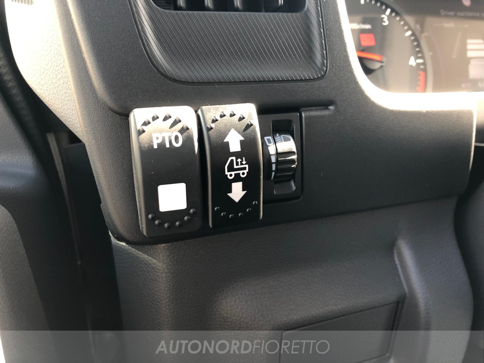 AUTONORD Isuzu M21