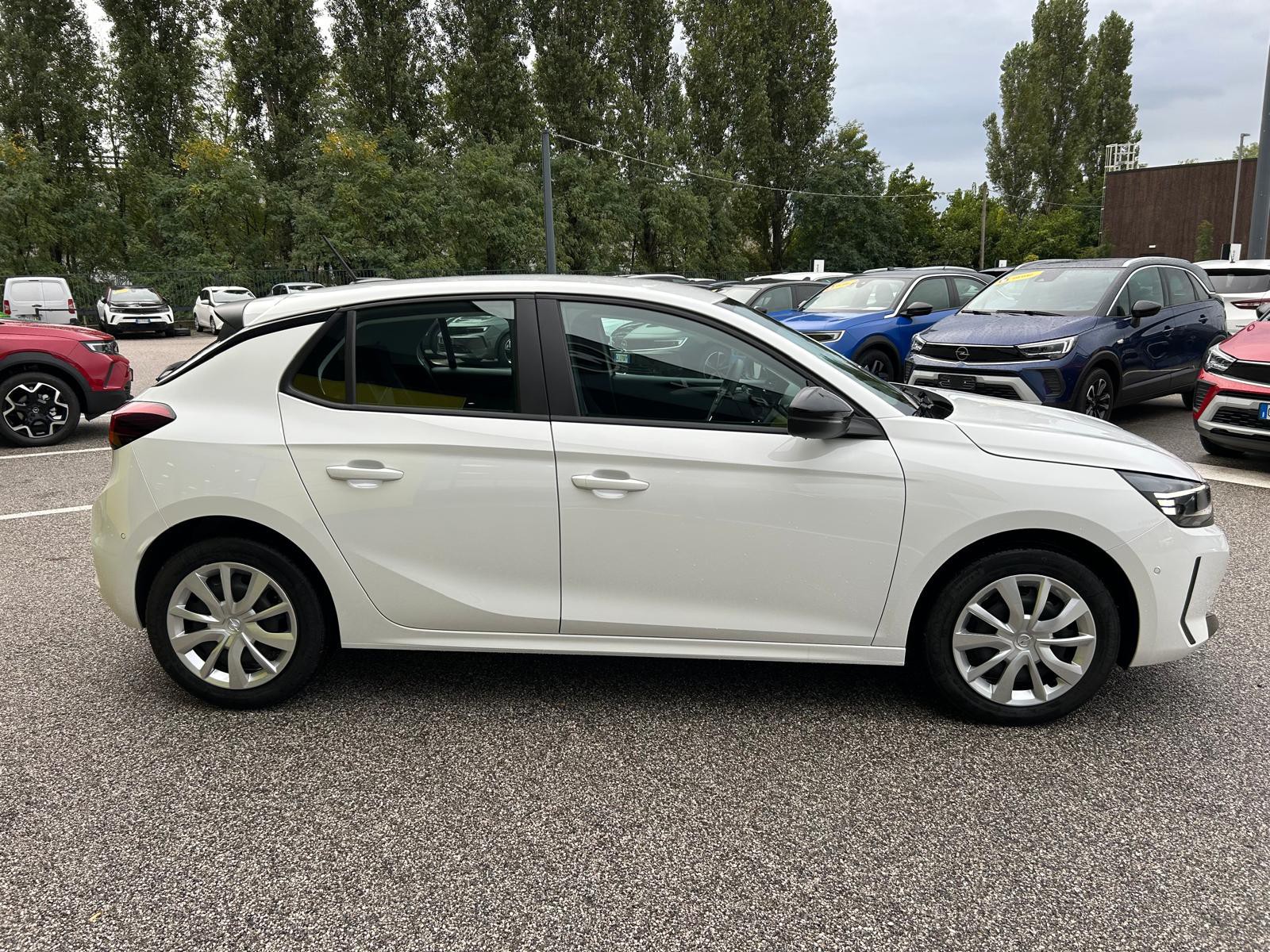 UNICAR Opel Corsa