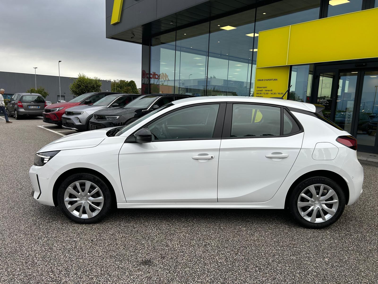 UNICAR Opel Corsa