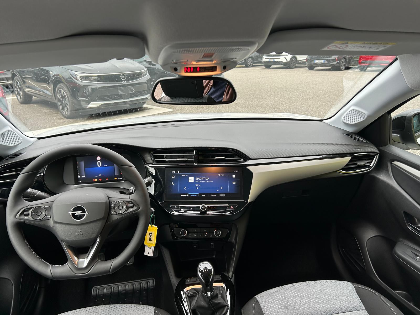 UNICAR Opel Corsa