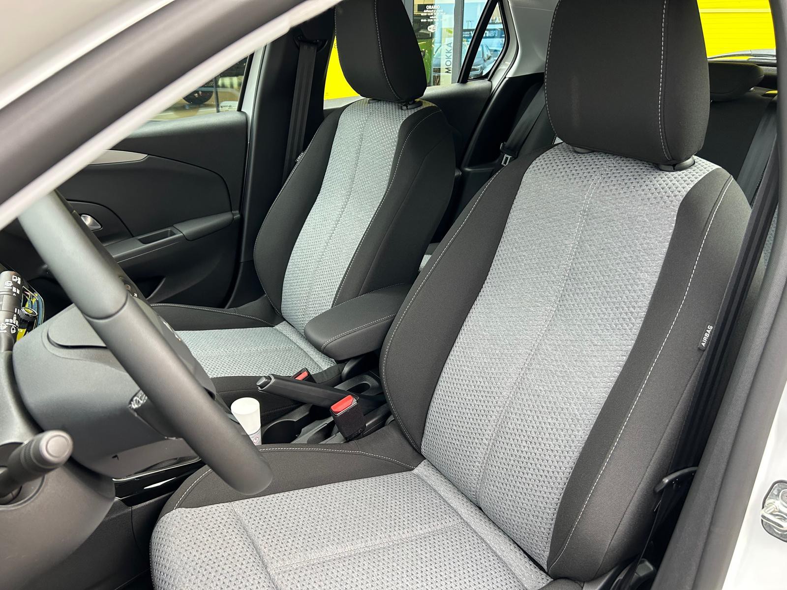 UNICAR Opel Corsa
