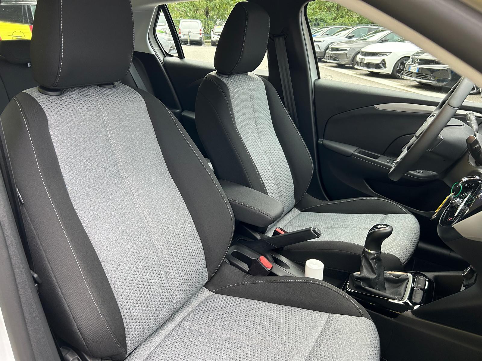 UNICAR Opel Corsa