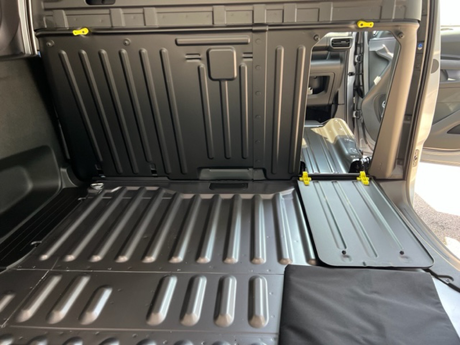 UNICAR Opel Combo
