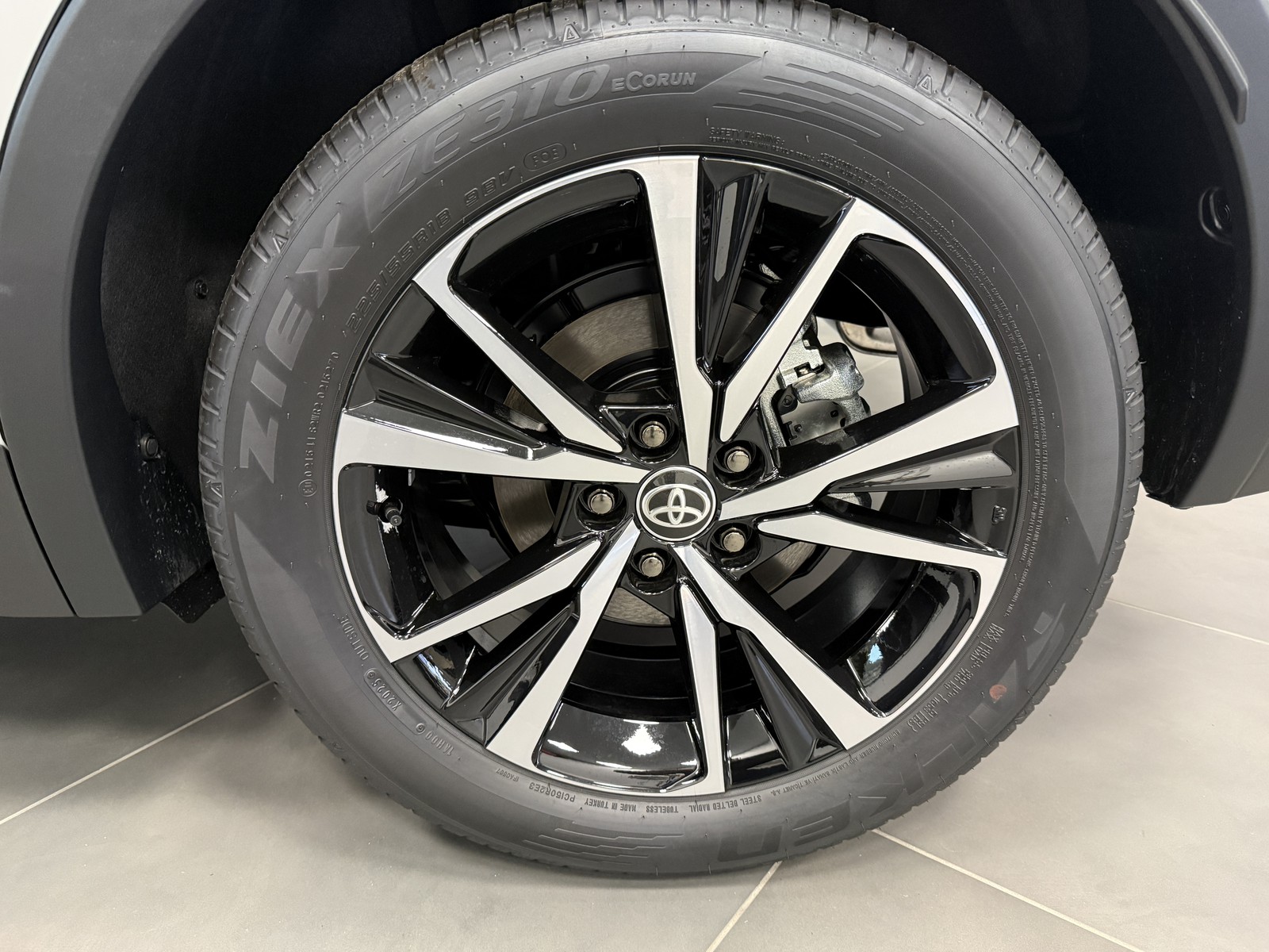 CARINI Toyota C-HR