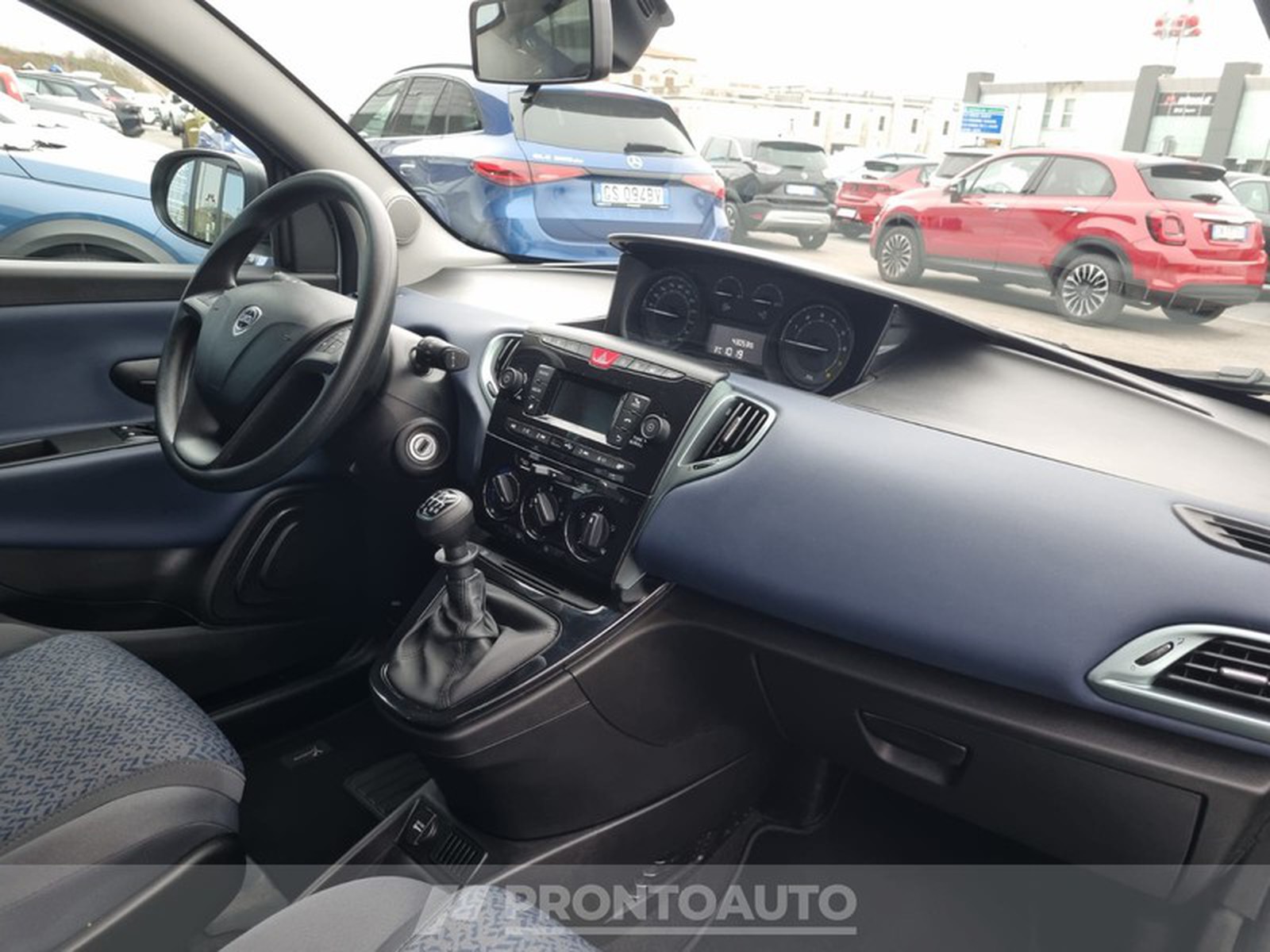 PRONTOAUTO Lancia Ypsilon