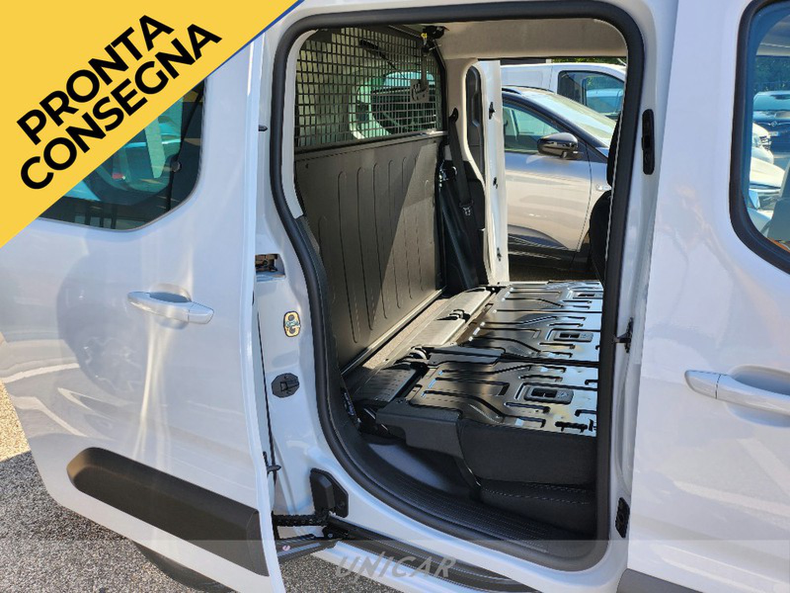 UNICAR Opel Combo