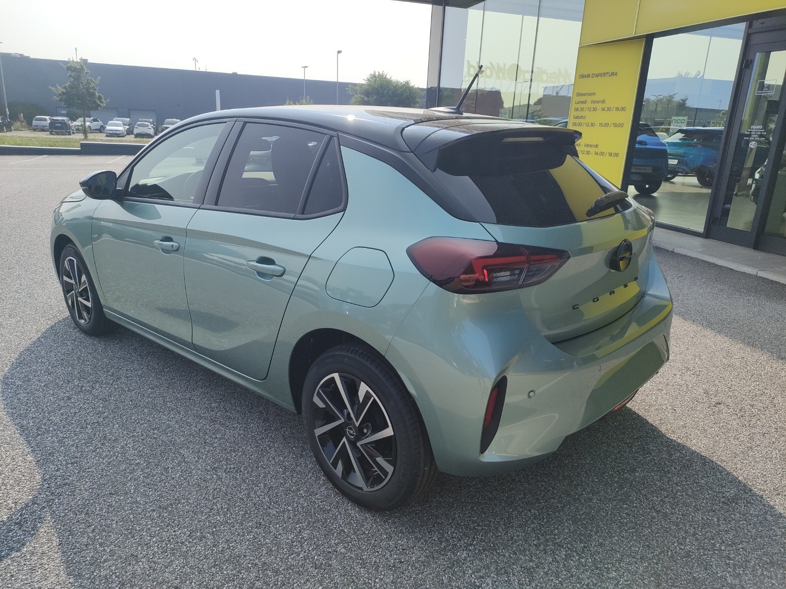 UNICAR Opel Corsa