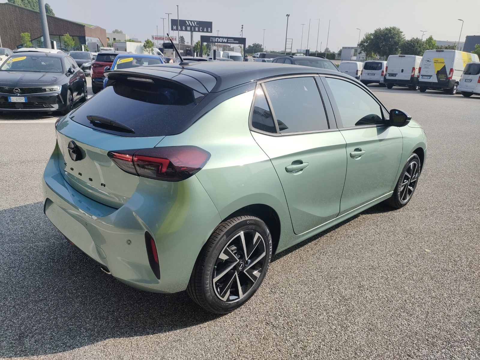 UNICAR Opel Corsa