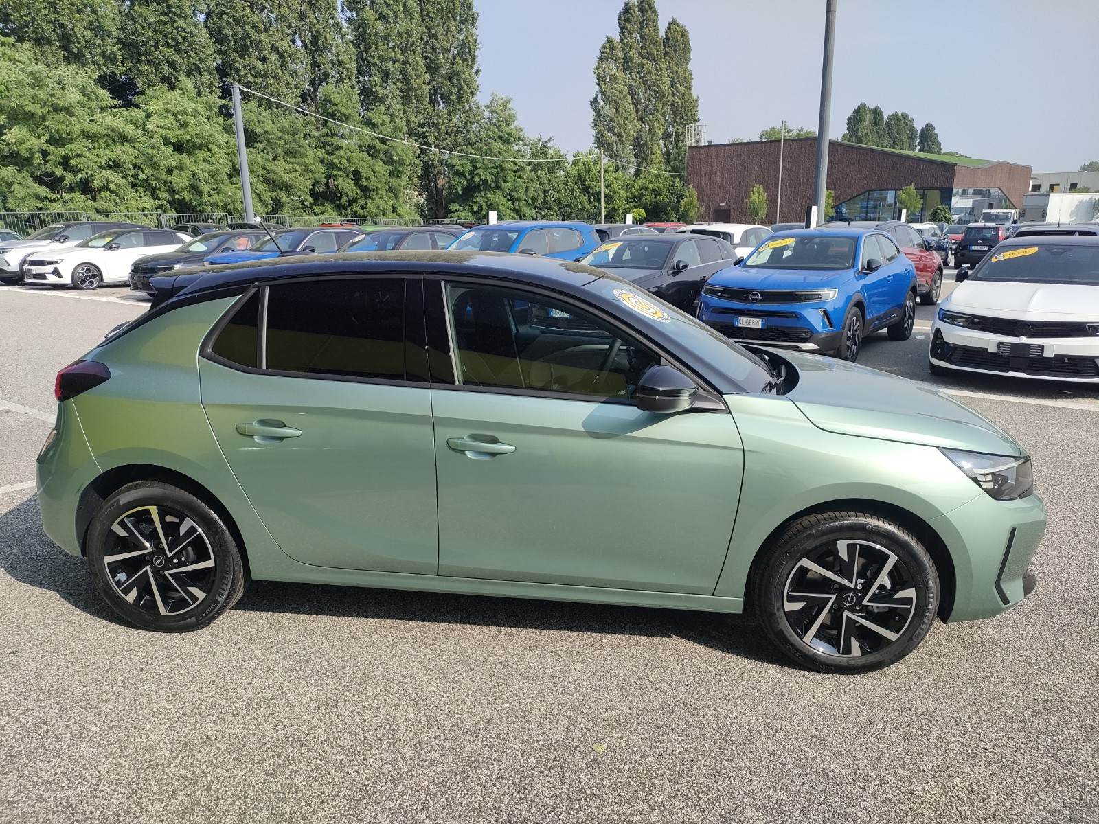UNICAR Opel Corsa