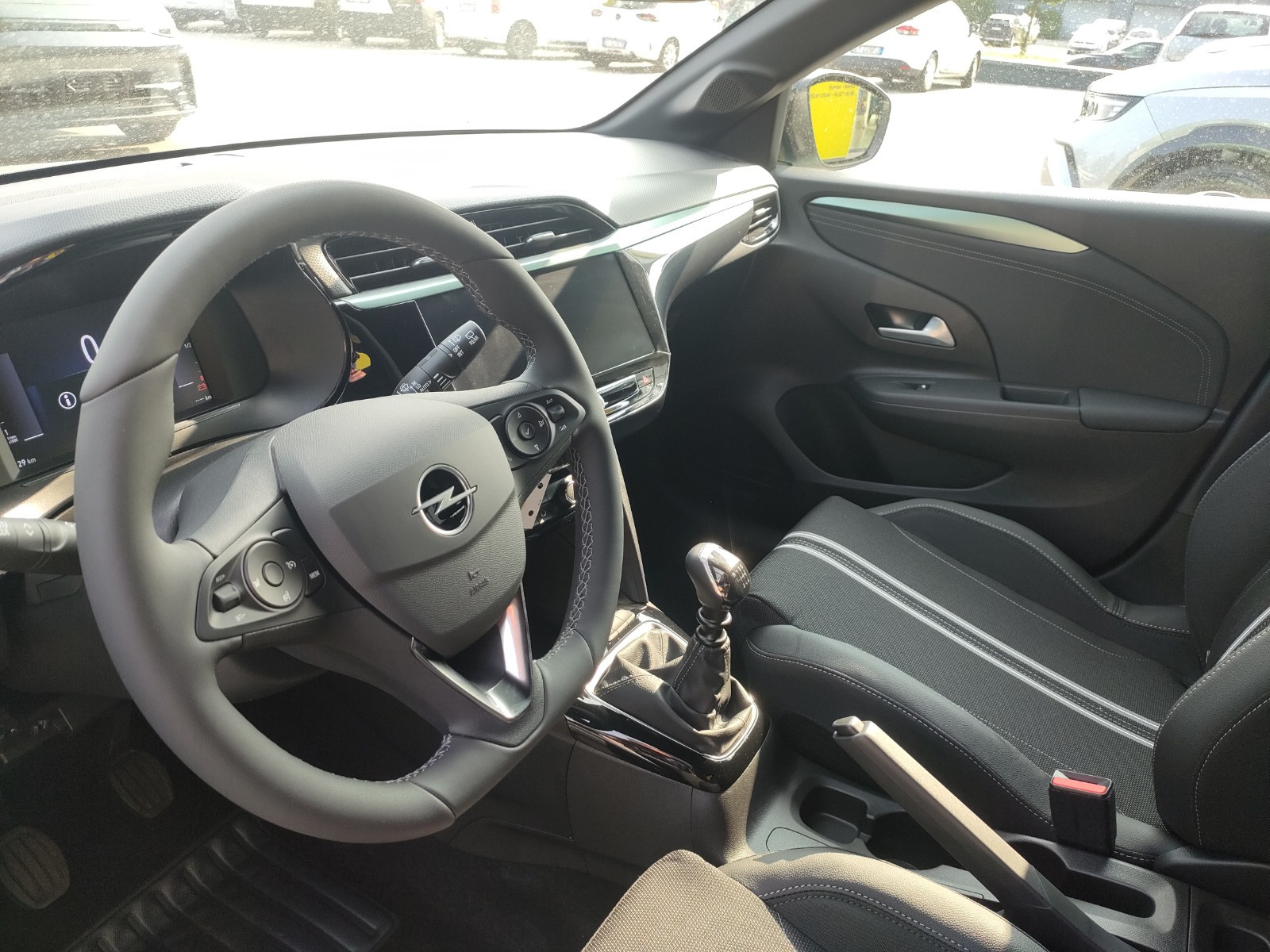 UNICAR Opel Corsa