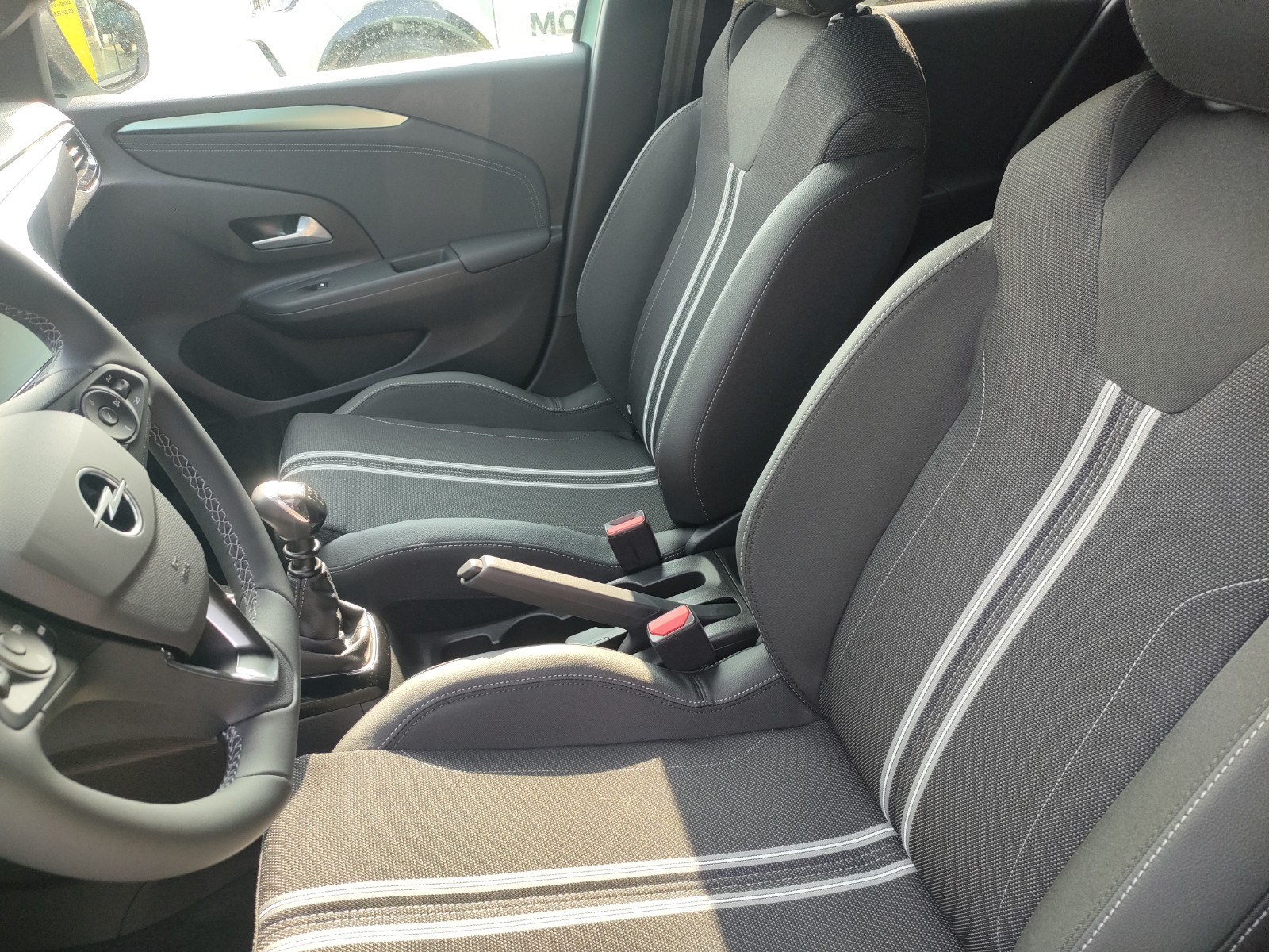 UNICAR Opel Corsa