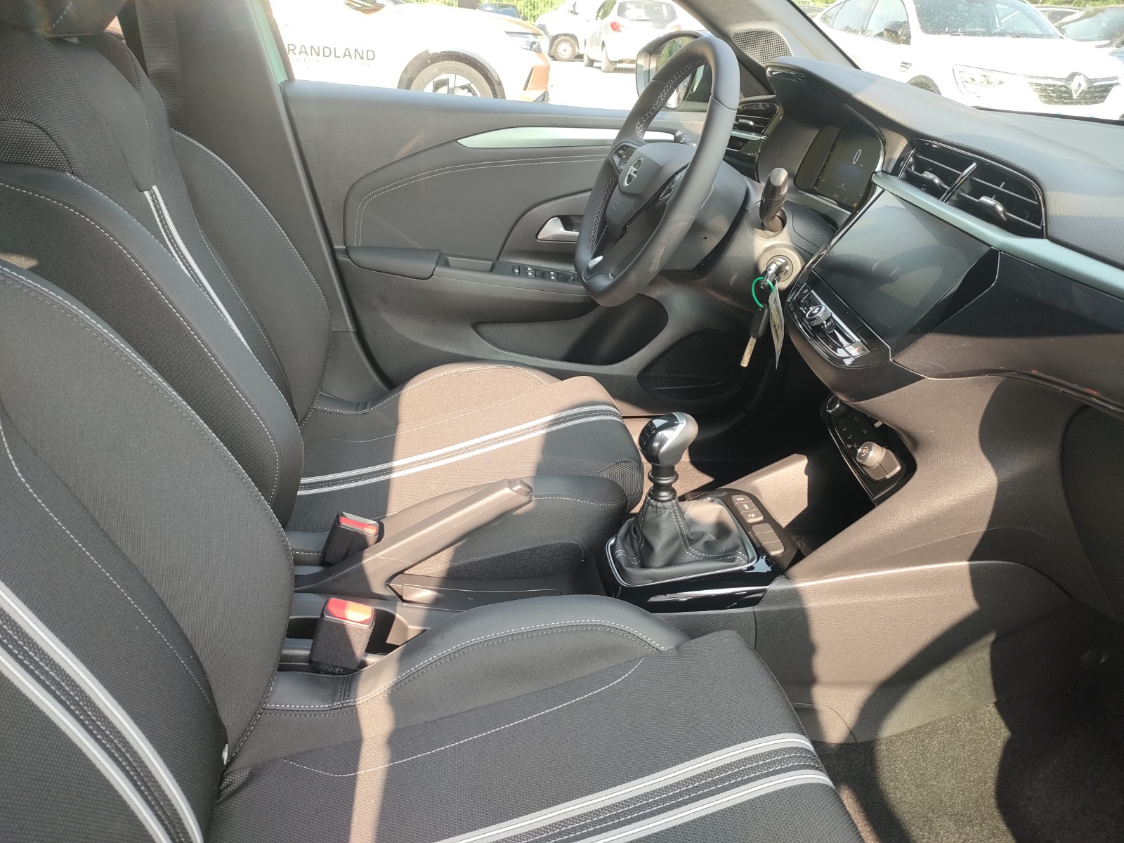 UNICAR Opel Corsa