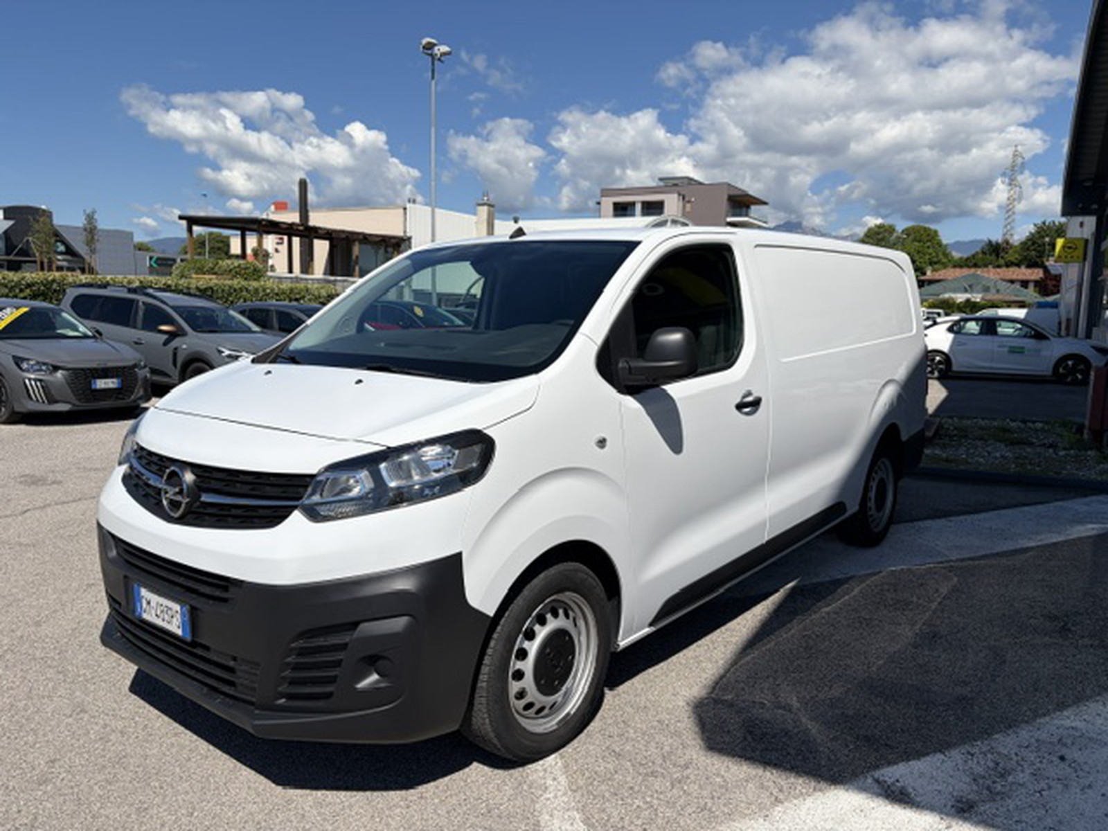 UNICAR Opel Vivaro