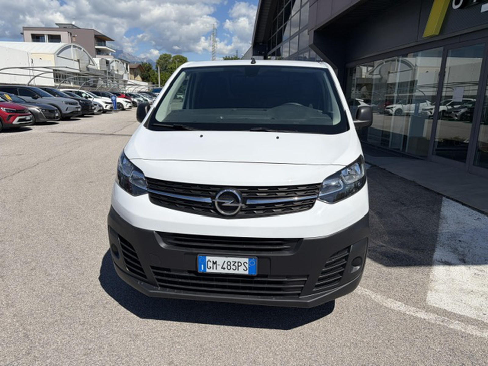 UNICAR Opel Vivaro