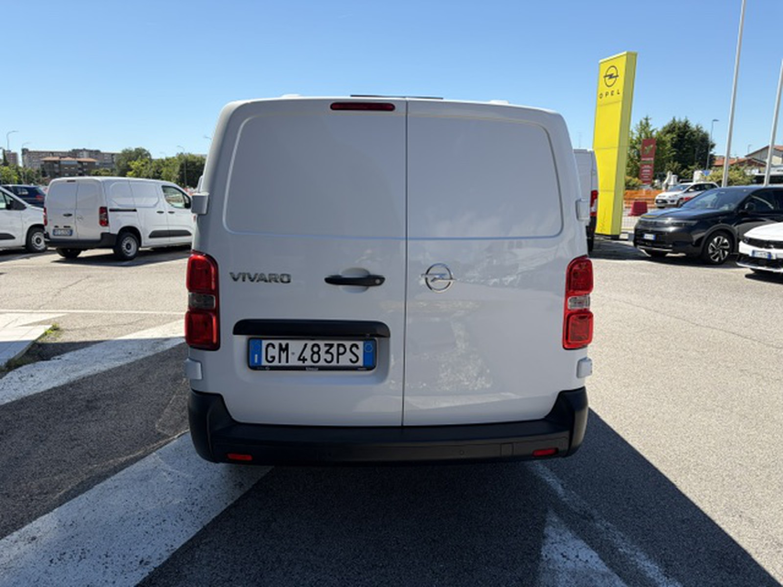 UNICAR Opel Vivaro
