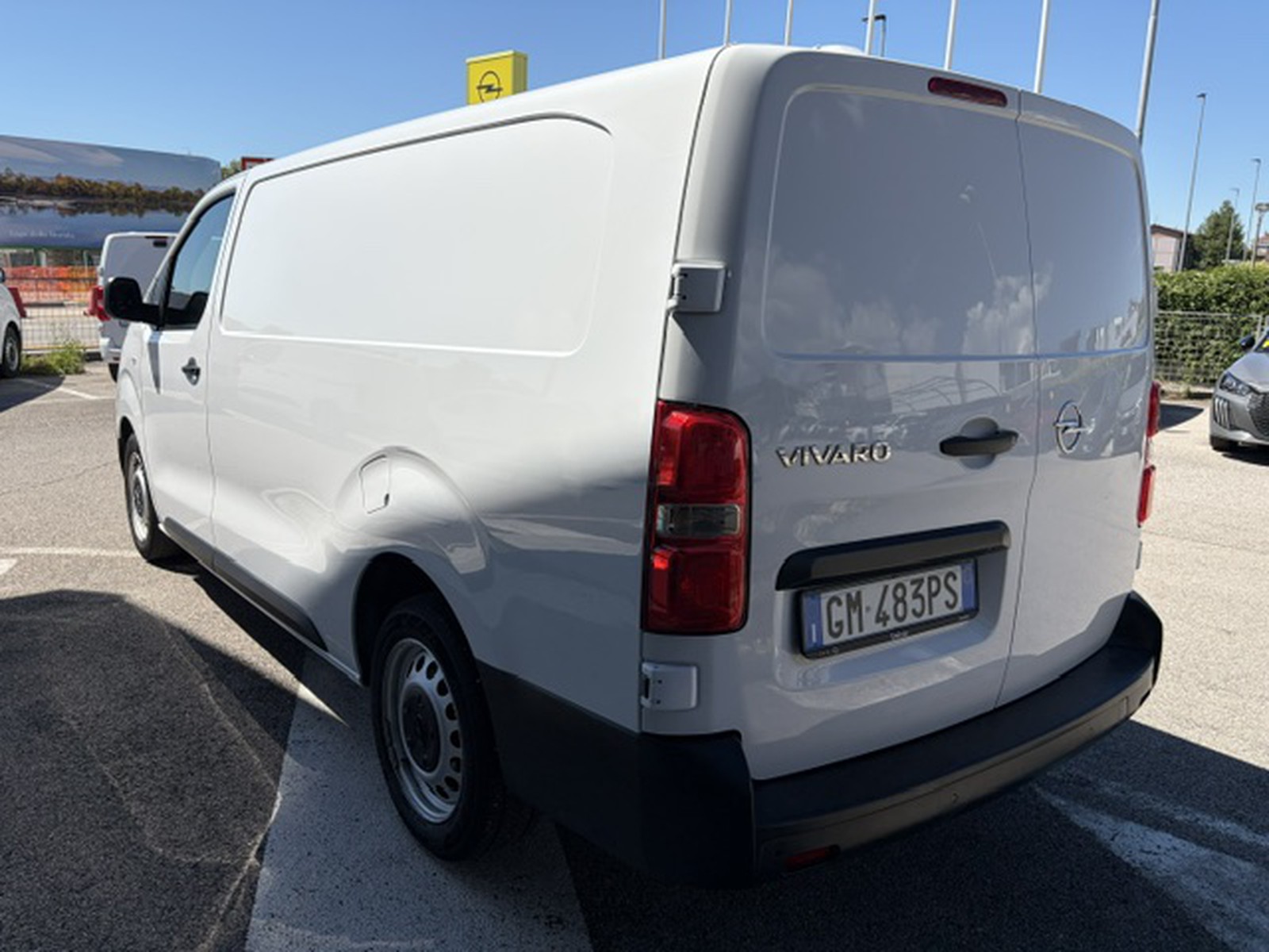 UNICAR Opel Vivaro