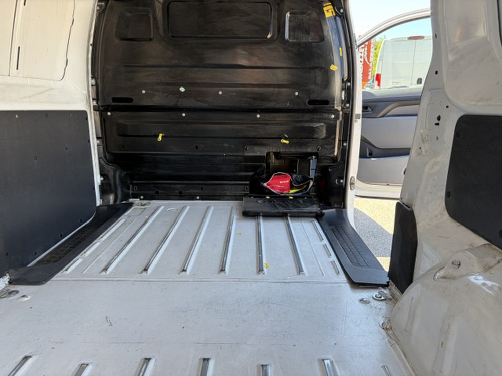 UNICAR Opel Vivaro