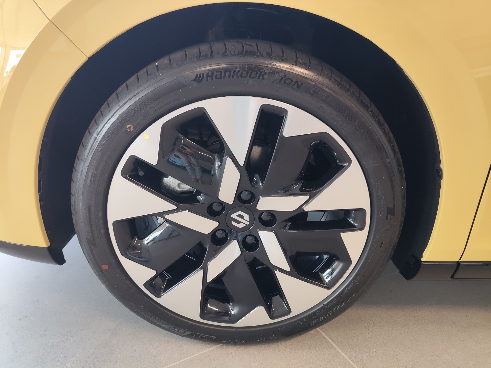 UNICAR Leapmotor B05