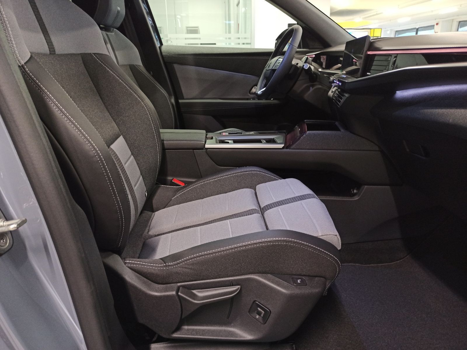 UNICAR Opel Grandland