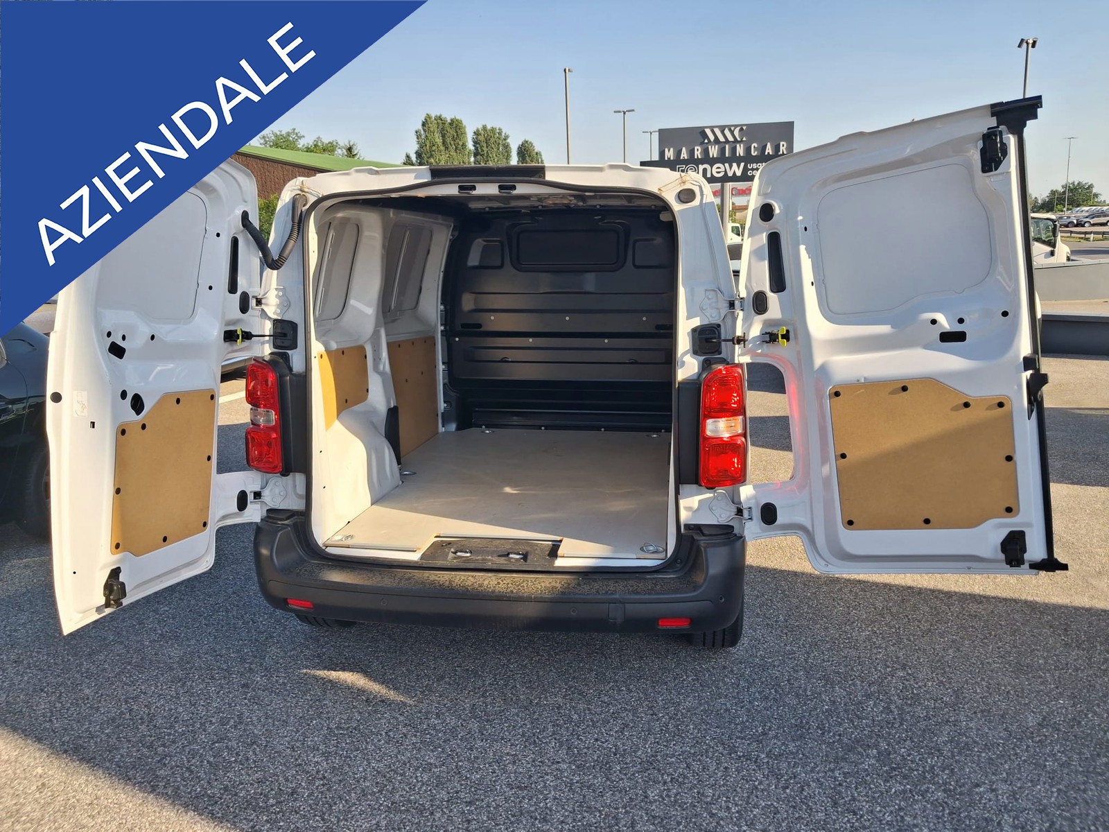 UNICAR Opel Vivaro