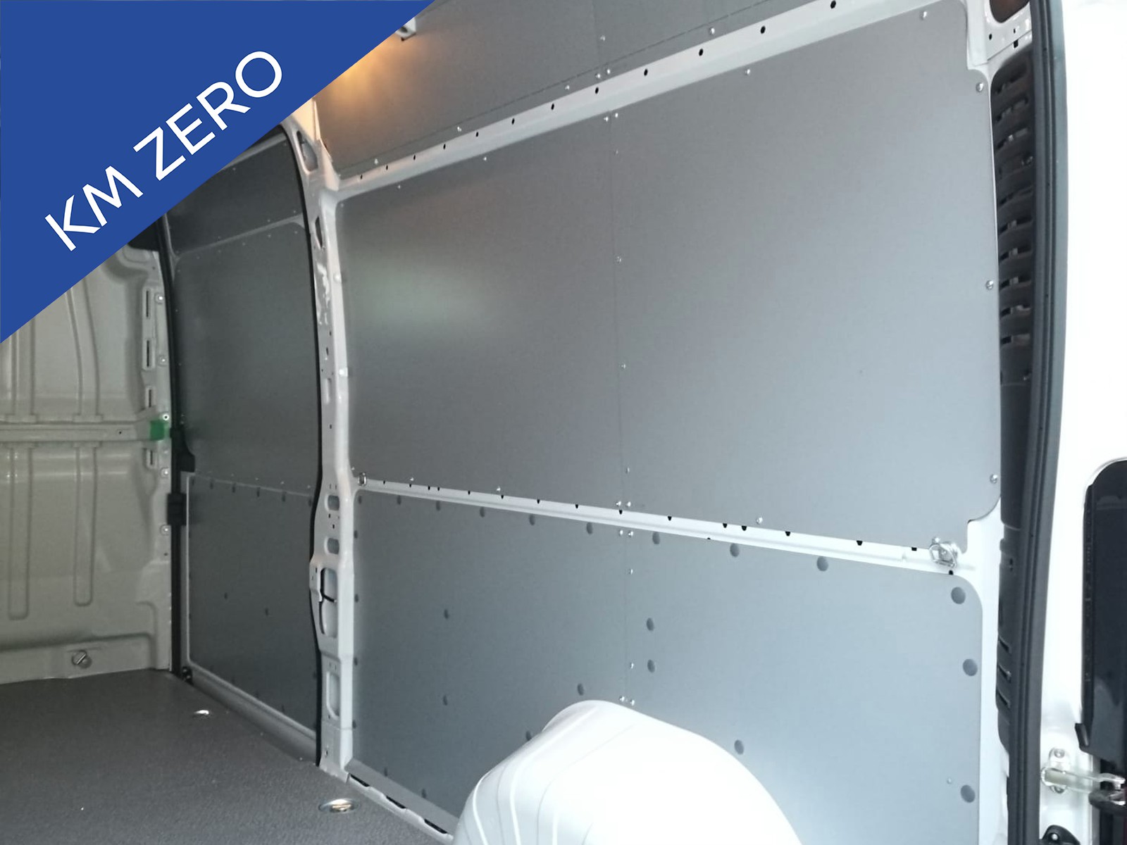 UNICAR Opel Movano