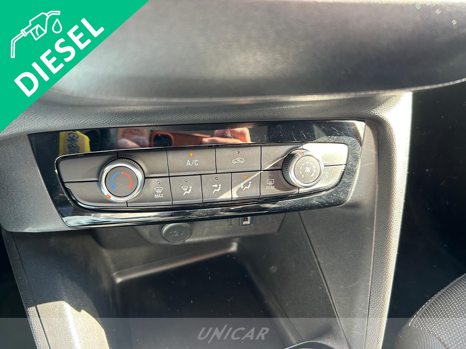 UNICAR Opel Corsa