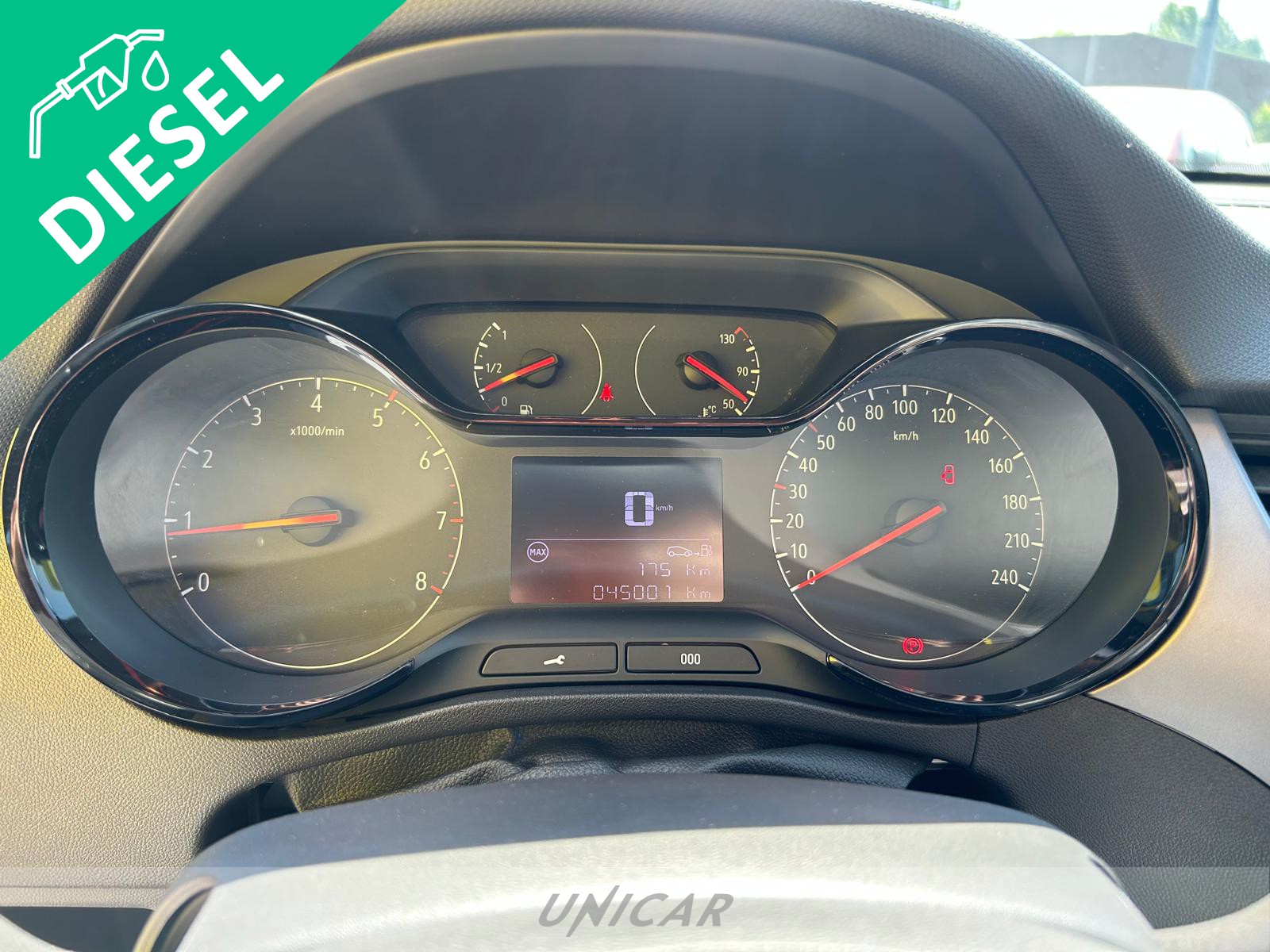 UNICAR Opel Crossland